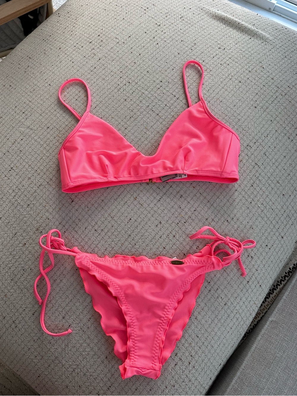 Luli fama pink bikini